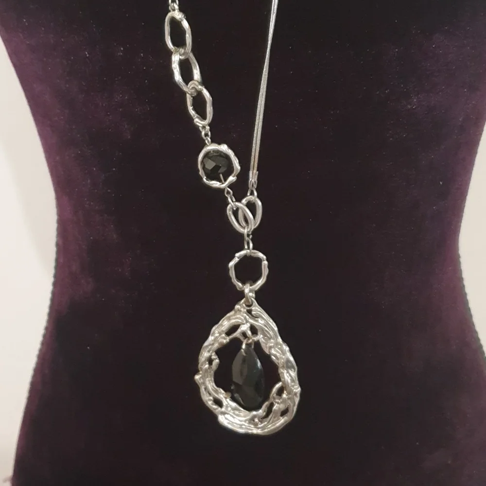85cm + Silver Tone and Black Beaded Necklace - Picture 4 of 4